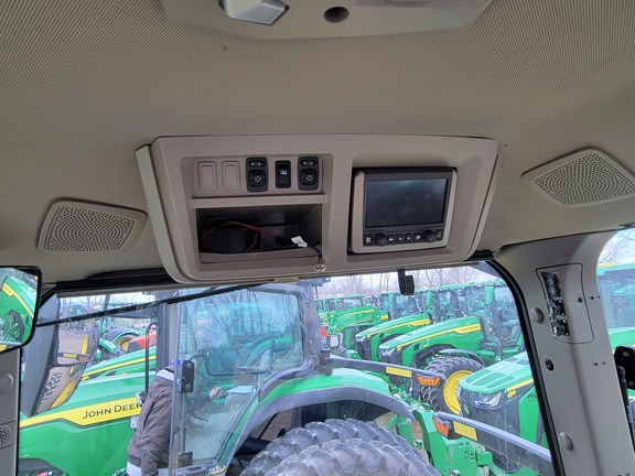 2024 John Deere 8R 250 Tractor