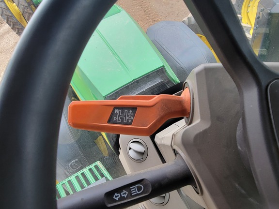 2024 John Deere 8R 250 Tractor