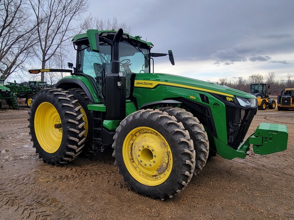 2024 John Deere 8R 250 Tractor