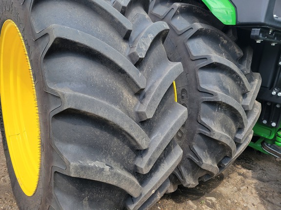 2024 John Deere 9R 640 Tractor 4WD