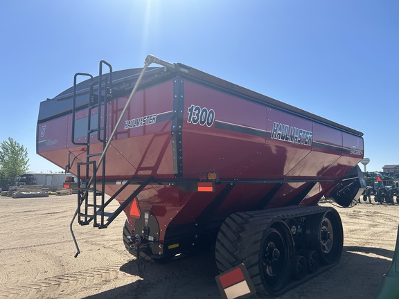 2021 Misc HaulMaster 1300 Grain Cart