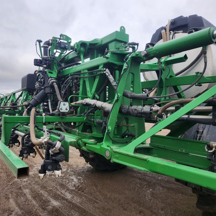 2022 John Deere 612R Sprayer/High Clearance