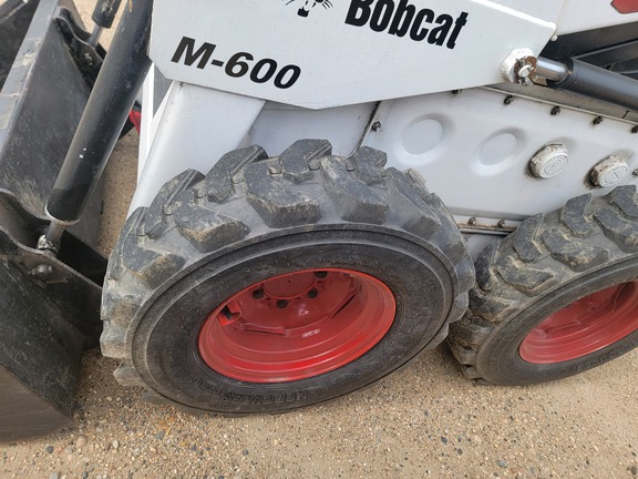 Bobcat M600 Skid Steer Loader