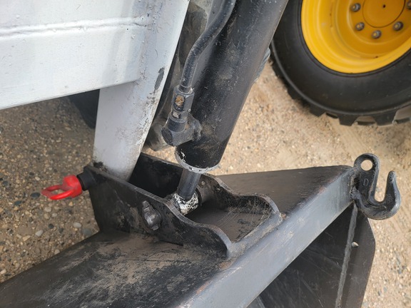 Bobcat M600 Skid Steer Loader