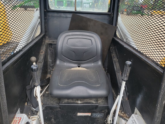 Bobcat M600 Skid Steer Loader