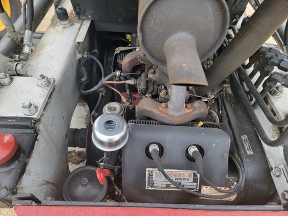 Bobcat M600 Skid Steer Loader