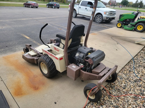 2009 Grasshopper 718 Mower/Front Deck