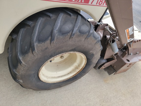 2009 Grasshopper 718 Mower/Front Deck