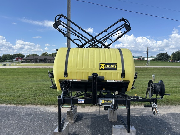 2023 Top Air 300-45 Sprayer/3pt