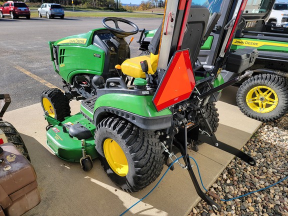 2021 John Deere 1025R Tractor Compact