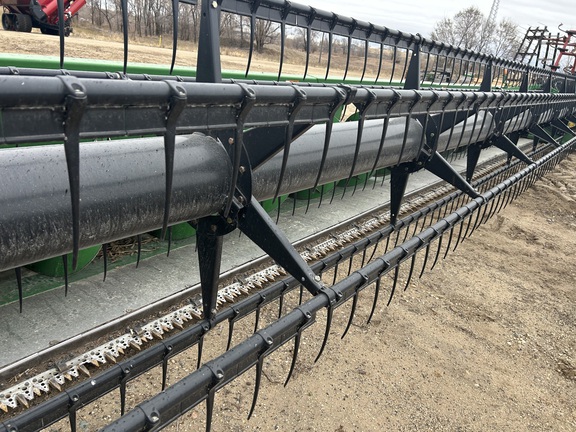 2009 John Deere 635F Header Combine