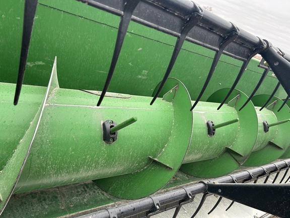 2009 John Deere 635F Header Combine