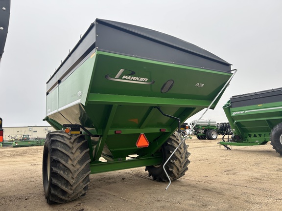2009 Parker 938 Grain Cart