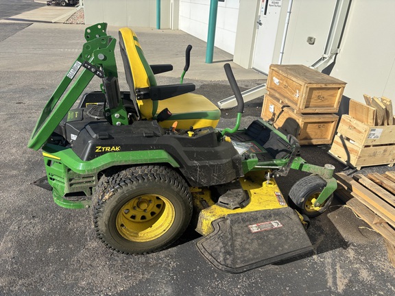 2021 John Deere Z530R Mower/Zero Turn