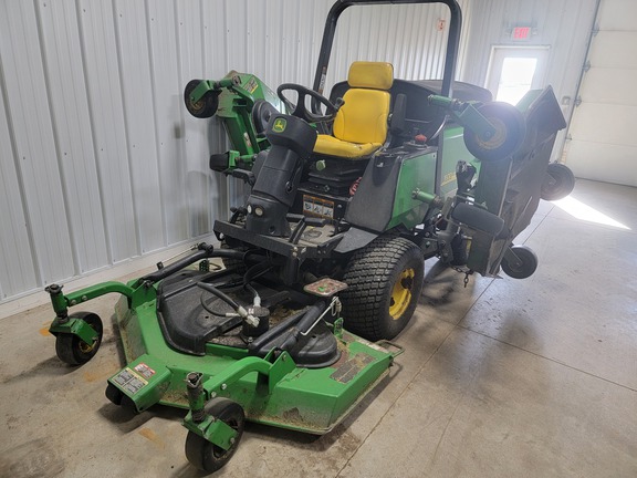2004 John Deere 1600 Mower/Front Deck