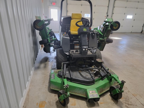 2004 John Deere 1600 Mower/Front Deck