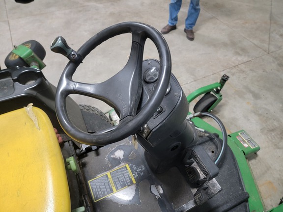 2004 John Deere 1600 Mower/Front Deck