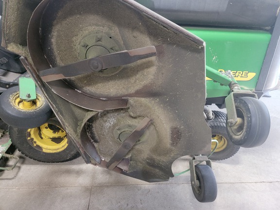 2004 John Deere 1600 Mower/Front Deck