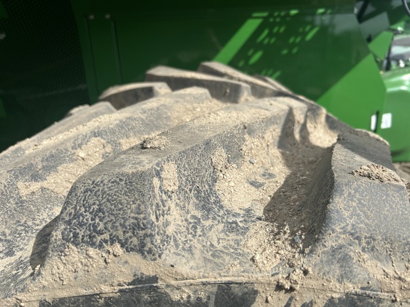 2025 John Deere S7 800 Combine