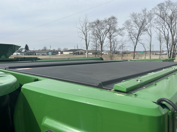 2025 John Deere S7 800 Combine