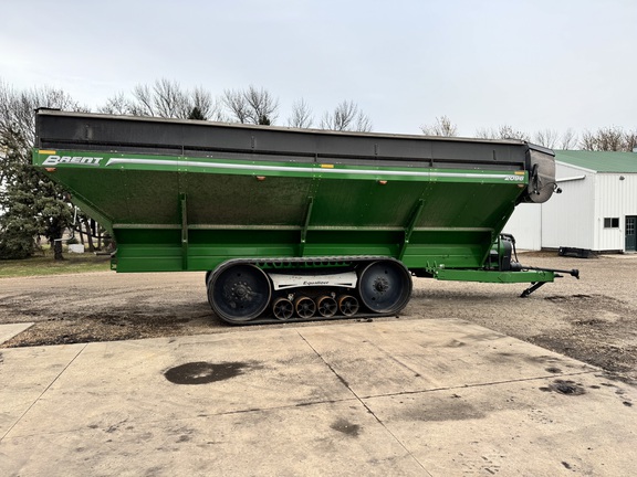 2016 Brent 2096 Grain Cart