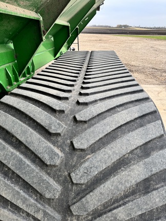 2016 Brent 2096 Grain Cart