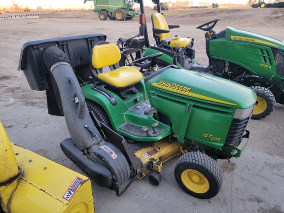 2002 John Deere GT235 Garden Tractor