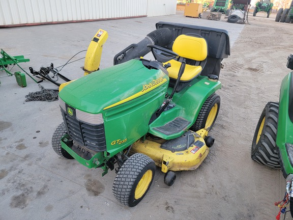 2002 John Deere GT235 Garden Tractor