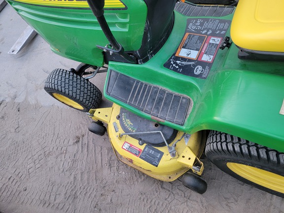 2002 John Deere GT235 Garden Tractor