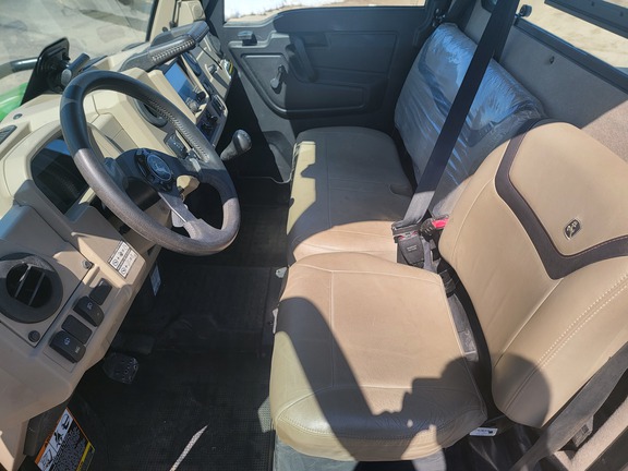 2022 John Deere XUV 835R ATV