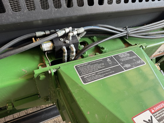 2023 John Deere 560M Baler/Round