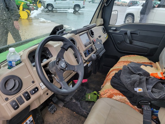 2023 John Deere XUV 835R ATV