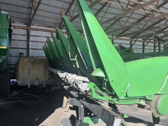 2009 John Deere 608C StalkMaster Header Corn Head