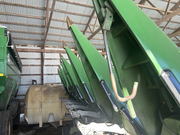 2009 John Deere 608C StalkMaster Header Corn Head