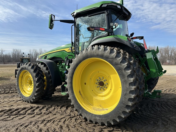 2025 John Deere 8R 370 Tractor