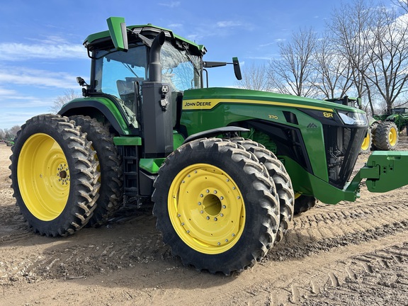 2025 John Deere 8R 370 Tractor
