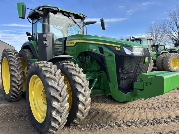 2025 John Deere 8R 370 Tractor