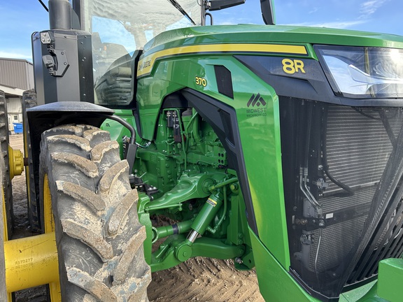 2025 John Deere 8R 370 Tractor