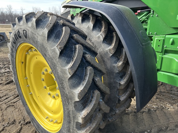 2025 John Deere 8R 370 Tractor