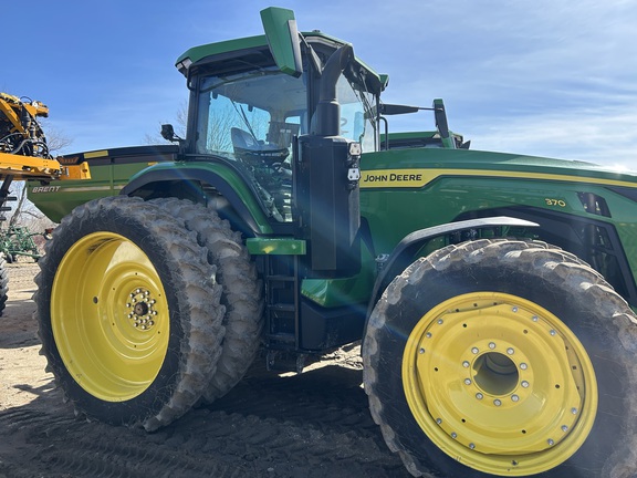 2025 John Deere 8R 370 Tractor