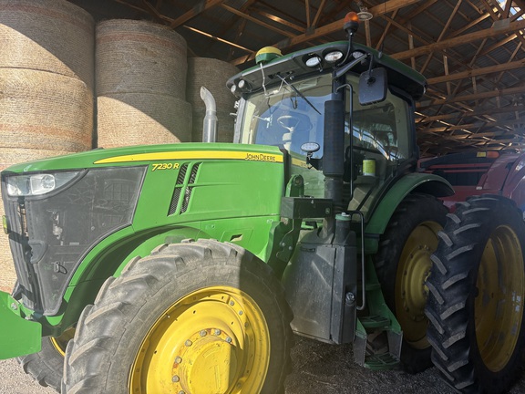 2014 John Deere 7230R Tractor