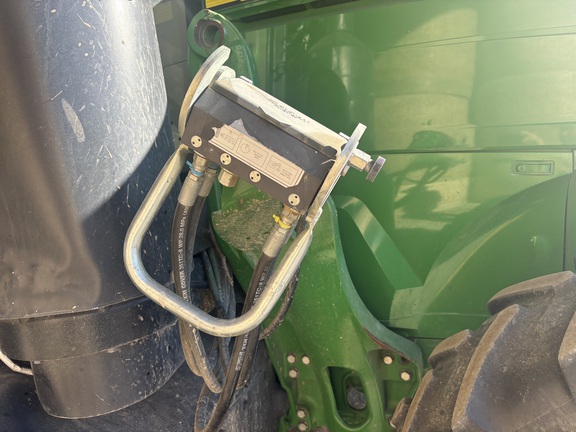 2014 John Deere 7230R Tractor