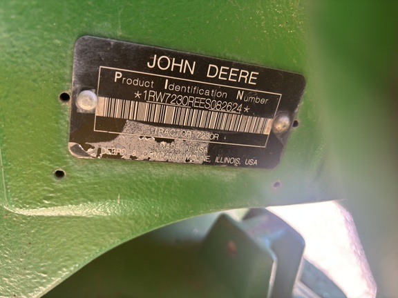 2014 John Deere 7230R Tractor