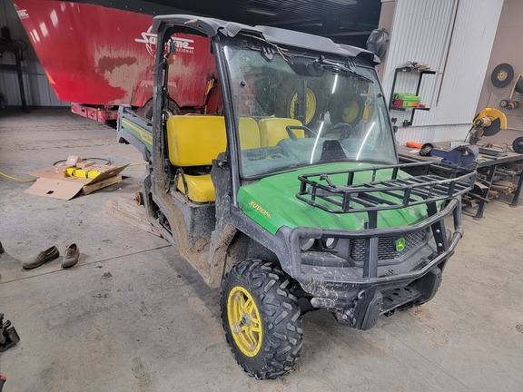 2022 John Deere XUV 835M ATV