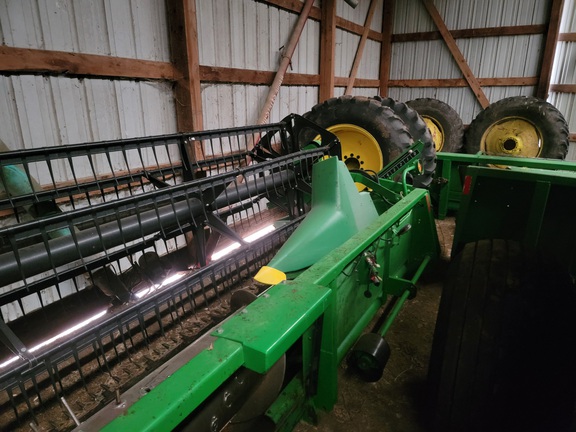 1996 John Deere 920 Header Combine