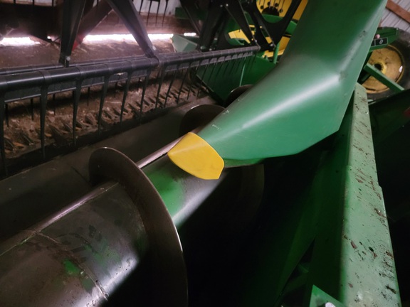 1996 John Deere 920 Header Combine