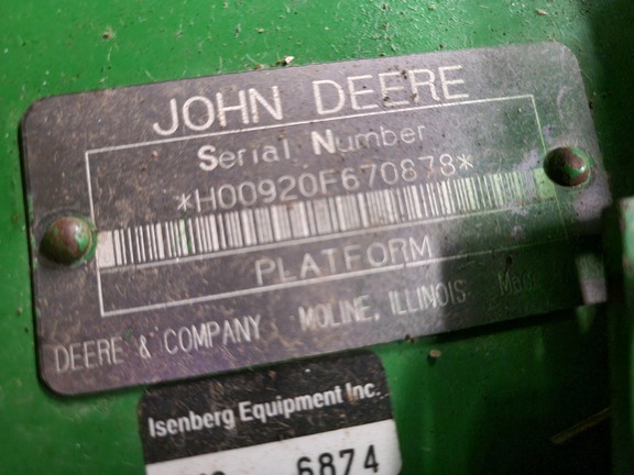 1996 John Deere 920 Header Combine