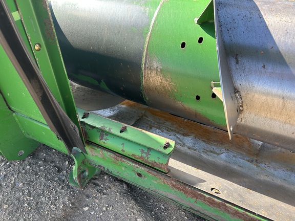 1996 John Deere 920 Header Combine