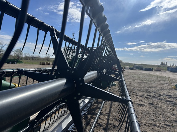 1996 John Deere 920 Header Combine