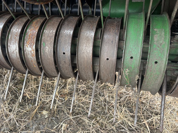 2004 John Deere 567 Baler/Round